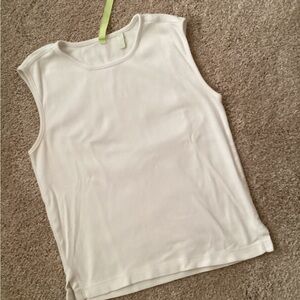 DEBRA DEROO White Fitted Tank Top with Sleeveless Design Size Small